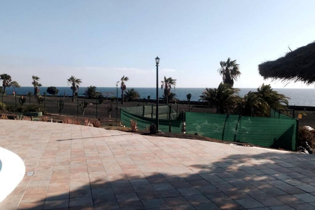 Tuscan Apartment Mit Meerblick Und Sonnenterrasse Costa Teguise Exterior foto