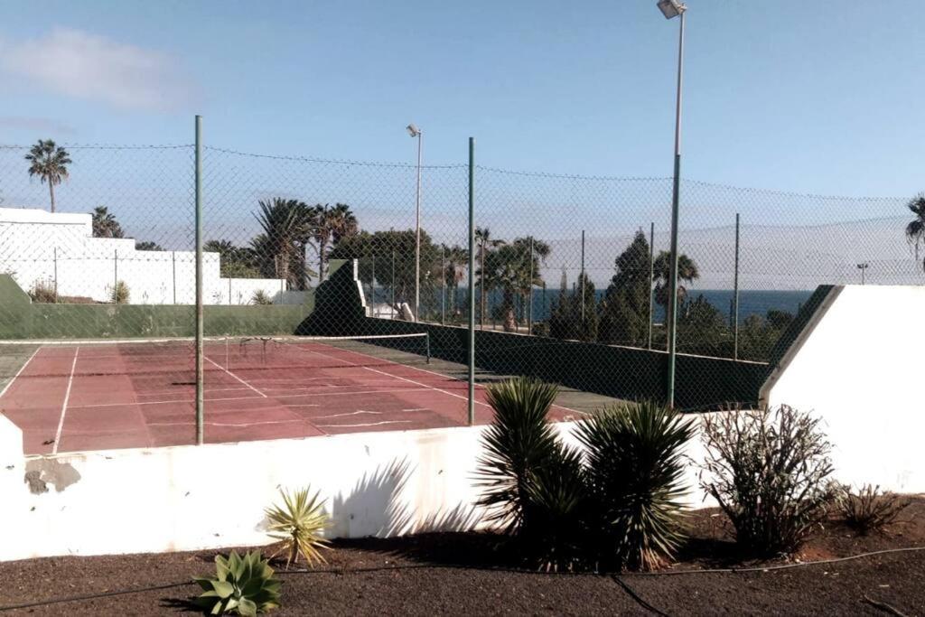 Tuscan Apartment Mit Meerblick Und Sonnenterrasse Costa Teguise Exterior foto